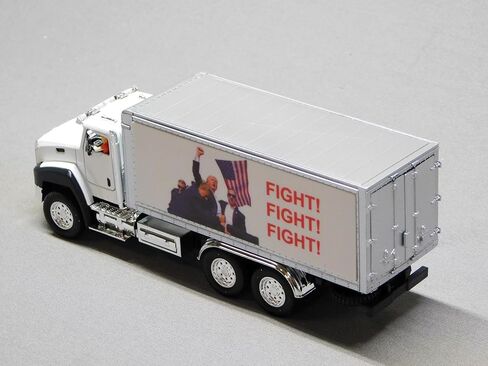 شاحنة صندوقية من MTH RAILKING دونالد جي ترامب DIE-CAST بمقياس 1:50 مقاس O 30-50120 in Kuwait