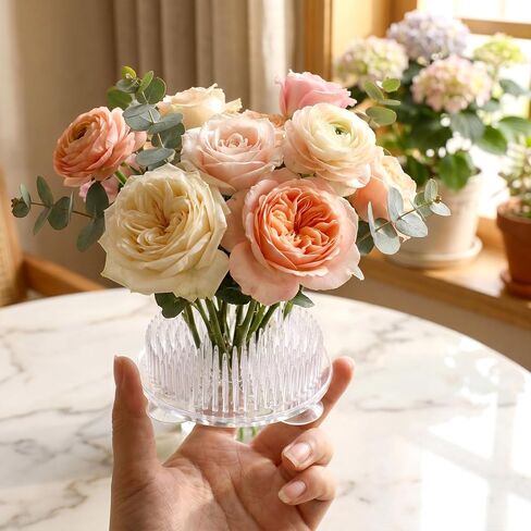 Chsoejuf 4 Pcs Flower Frogs, 2.76 Inch Clear Plastic Floral Frog Pin with Suction Cup, 70mm Round Flower Arrangement Holders for Vase Wedding Home Party Decor in Kuwait
