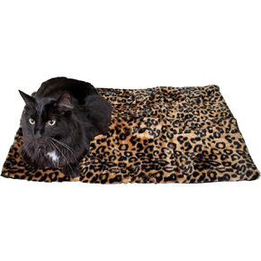 سرير حراري للقطط من Downtown Pet Supply - بساط معزول للقطط بطبقة من الألومنيوم وظهر من الشيربا - غطاء من الفرو الصناعي آمن للاستخدام في الغسالة - قيلولة ذاتية التدفئة - عادي - أزرق بطبعة الفهد - 22 × 19 بوصة in Kuwait