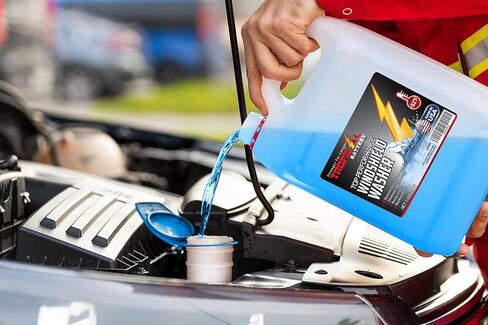 Windshield Washer Fluid, Ready-to-Use Bug Remover, Streak-Free Cleaning Formula, Removes Bugs, Dirt & Road Grime, +32°F, 1 Gallon in Kuwait