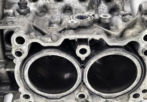 أصلي - مجموعة كتلة الأسطوانة 11010AB220 متوافقة مع سوبارو فورستر 2.5L H4 DOHC 2011-2013 in Kuwait
