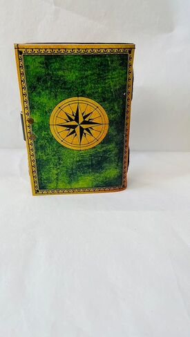 مجلة جلدية مصنوعة يدويًا بتصميم Triquetra سلتيك، لون عتيق، صفحات غير مبطنة بحافة سطح السفينة، قفل معدني، 7x5 بوصة، 200 صفحة in Kuwait