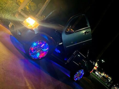 مصابيح عجلات LED فائقة السطوع مقاس 15.5 بوصة و5 صفوف: 4 قطع من مصابيح حافة مطاردة بلون الأحلام مع تطبيق/جهاز تحكم عن بعد للشاحنات وسيارات الدفع الرباعي والبيك اب in Kuwait