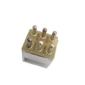 0015425319 190E 2.3-16V 240D Auxiliary Fan Relay in Kuwait