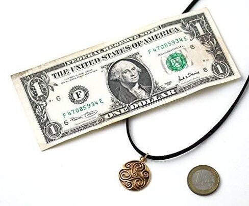 قلادة LynnAround البرونزية المنقوشة بعقدة سلتيك تريسكيليون قلادة ساحرة مجوهرات عتيقة مصنوعة في تايلاند in Saudi Arabia