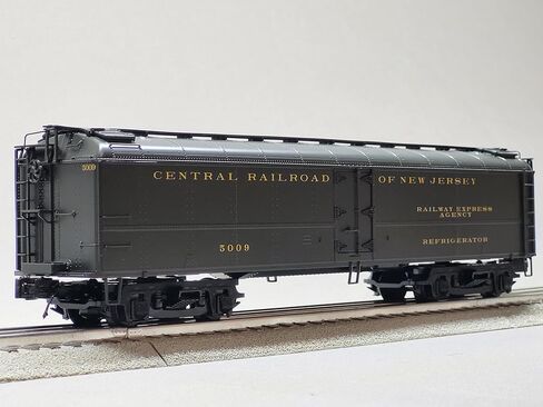 M.T.H. Electric Trains MTH Premier Jersey Central R50B Express Reefer #5009 O Gauge 20-94751-5009 in Kuwait