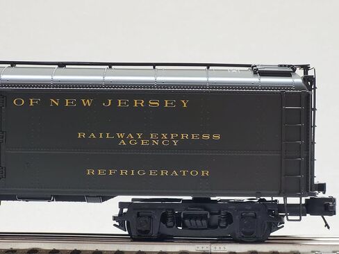 M.T.H. Electric Trains MTH Premier Jersey Central R50B Express Reefer #5009 O Gauge 20-94751-5009 in Kuwait