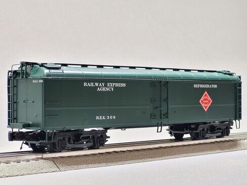 M.T.H. Electric Trains MTH Premier Railway Express Agency R50B Express Reefer #308 O Gauge 20-94754-308 in Kuwait