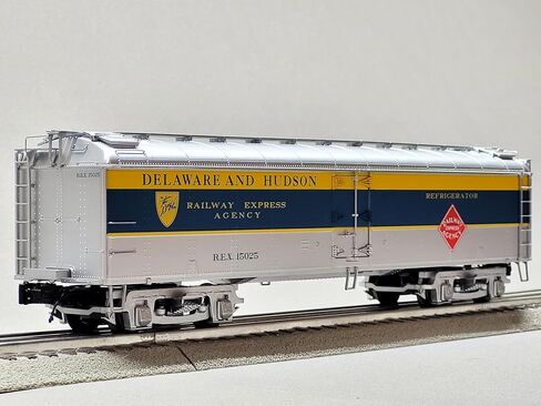 M.T.H. Electric Trains MTH Premier Delaware & Hudson R50B Express Reefer #15025 O Gauge 20-94755-15025 in Kuwait
