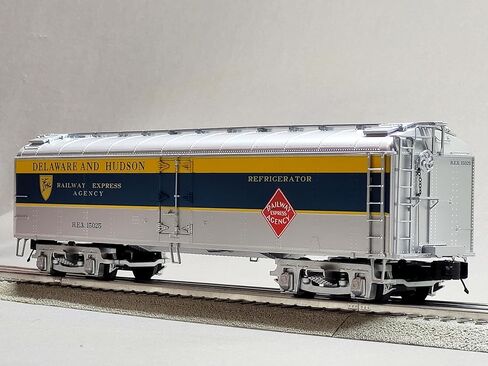M.T.H. Electric Trains MTH Premier Delaware & Hudson R50B Express Reefer #15025 O Gauge 20-94755-15025 in Kuwait