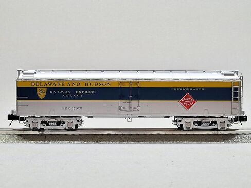 M.T.H. Electric Trains MTH Premier Delaware & Hudson R50B Express Reefer #15025 O Gauge 20-94755-15025 in Kuwait