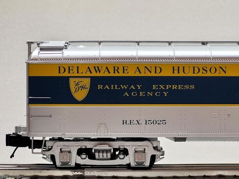 M.T.H. Electric Trains MTH Premier Delaware & Hudson R50B Express Reefer #15025 O Gauge 20-94755-15025 in Kuwait