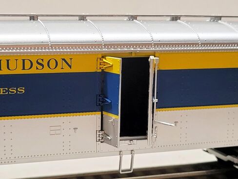 M.T.H. Electric Trains MTH Premier Delaware & Hudson R50B Express Reefer #15025 O Gauge 20-94755-15025 in Kuwait