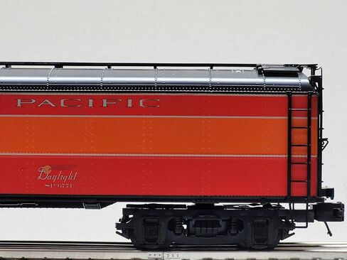 م.ث. القطارات الكهربائية MTH Premier Southern Pacific R50B Express Reefer #6771 O Gauge 20-94752-6771 in Kuwait