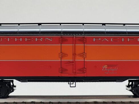 م.ث. القطارات الكهربائية MTH Premier Southern Pacific R50B Express Reefer #6774 O Gauge 20-94752-6774 in Kuwait