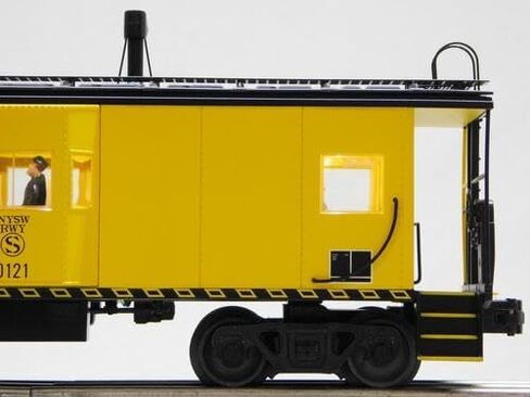 ليونيل سسكويهانا باي ويندو كابوز #0121 O Gauge Train CAR 2526720 in Kuwait