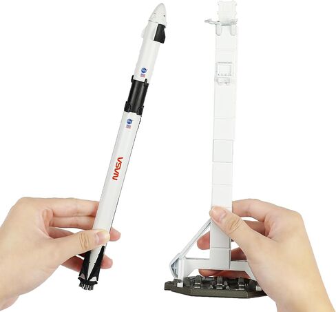 QIYUMOKE 1/200 مجموعة نماذج صاروخ المركبة الفضائية المتوافقة مع صواريخ Spacex Falcon 9 النموذجية لنماذج Adlut NASA الثابتة للمركبة الفضائية هدية لعشاق الفضاء أو شاشة سطح المكتب (11.5 بوصة ارتفاع) in Kuwait
