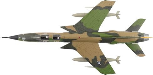 هواية ماستر | نسخة طبق الأصل من الطائرات العسكرية بمقياس 1:72 | F-105F قارب عرض النهر الأحمر 63-8331، 354 TFS:355 TFW، Takhki RTAFB | الموديل HA2523 in Kuwait