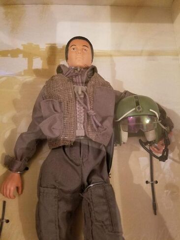G.I. JOE U.S ARMY FEMALE HELICOPTER PILOT in Kuwait