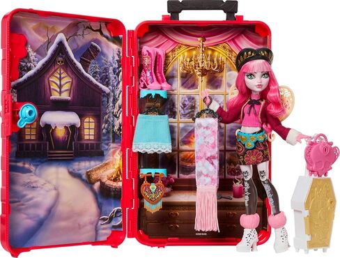 مجموعة دمية وإكسسوارات Monster High Skulltimate Secrets Cupid Asteria، الوجهة: Cabin Slay-Cation مع حقيبة وأكثر من 19 مفاجأة مثل الملابس in Kuwait
