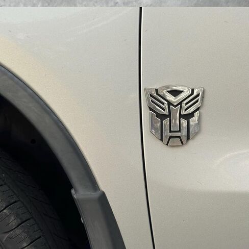 شعار Autogem Transforming Auto Robot Emblem 3 بوصات كروم - شارة خارجية مناسبة للسيارات والشاحنات SUV مع لاصق 3M in Kuwait