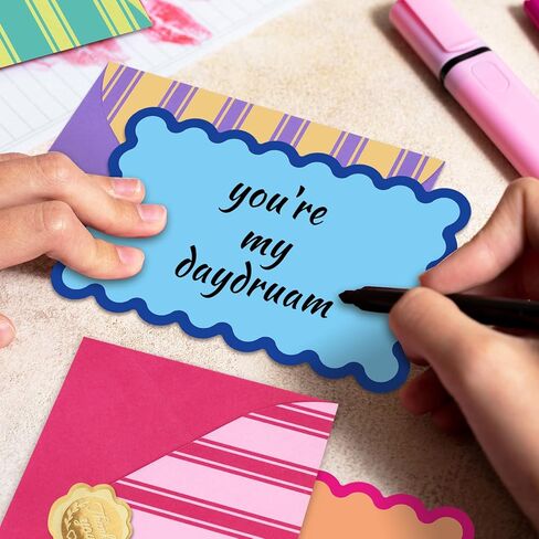 Whaline 60Pcs Flat Blank Notes with Envelopes Scalloped Stationery Set 4 Colors Non Folding Double-Sided Note Cards Blank Index Cards for Baby Shower Birthday Wedding, 5.6 x 3.5 Inch in Kuwait
