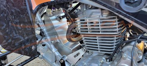 خزان زيت عالي السعة مطور من Zoom Parts Zoom Parts، ومبرد زيت أكبر، وتركيبات وخطوط لـ 1999-2007 Honda trx400ex & 2008-2014 Trx400x in Kuwait