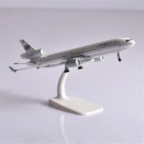Simulation 1:400 USA Cargo MD-11 Airlines Metal Airplane Model for Home Office Decoration in Kuwait