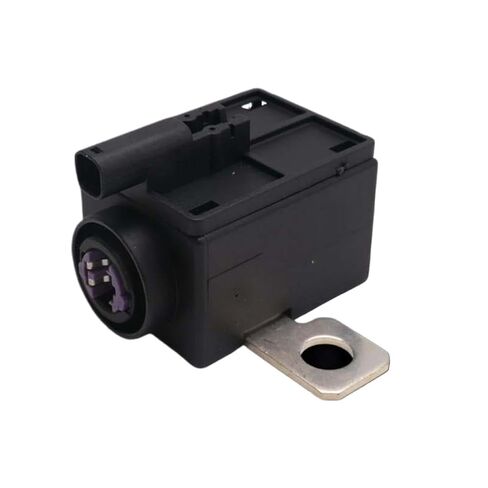 Overload Protection Trip Switch Fuse Protector Compatible with Automotive Systems - Part Number 0080-P1-100017 in Kuwait
