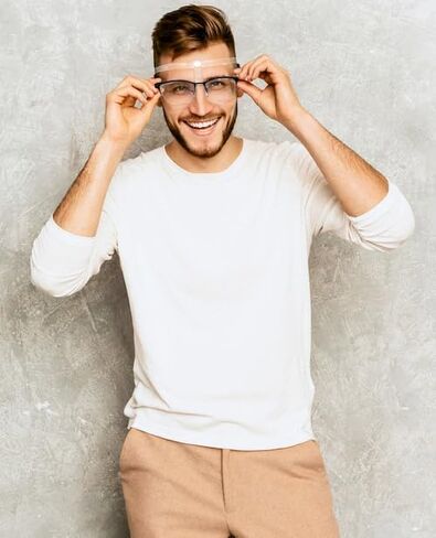 حامل نظارات تجميل الأنف، دعم حزام شفاف من OpticBridge مع شريط شفاف غير قابل للانزلاق لدعم وتقليل ضغط الأنف من أجل عملية تجميل الأنف ودعم تعافي الأنف المكسور in Saudi Arabia
