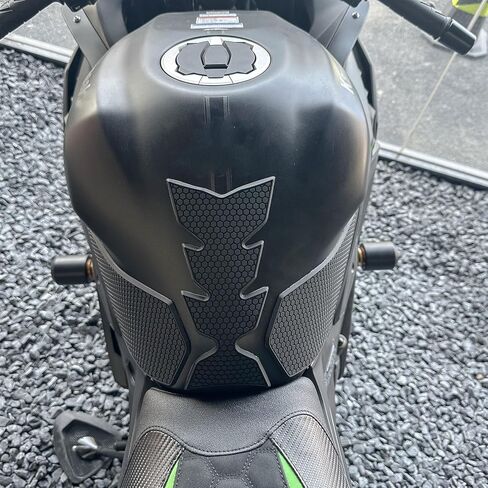 ملصقات حماية لخزان الوقود للدراجات النارية مناسبة لـ Ka&wa&sa&ki Ninja ZX4RR ZX4R ZX 4RR ZX-4R 2023 2024 شارات جانبية مضادة للانزلاق in Kuwait
