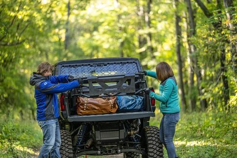 موسع السرير Polaris Lock & Ride MAX لـ Polaris XPEDITION، تثبيت بدون أدوات، فولاذ مطلي بالمسحوق، أسود غير لامع، لمزيد من التخزين بنسبة 30%، 2890091-458 in Kuwait