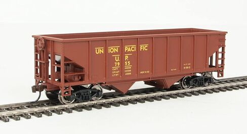 Walthers Trainline HO Scale 187 Coal Hopper - جاهز للتشغيل - Union Pacific(R)، (9311844) in Kuwait