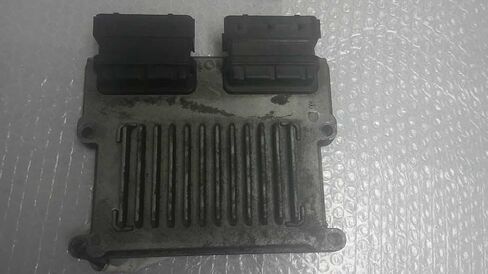 وحدة التحكم في المحرك ECM تناسب 11-12 Sedona 39109-3C661 391093C661 in Kuwait