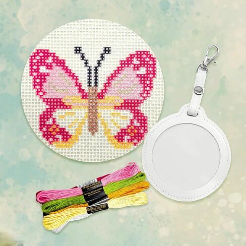 مجموعات إبرة سلسلة المفاتيح المستديرة Howie's Needlepoint، مجموعات بداية نمط مطبوعة 18 قيراط، مجموعات قماش بأنماط مختومة (كاميليا حمراء، 2.6 بوصة مستديرة) in Kuwait