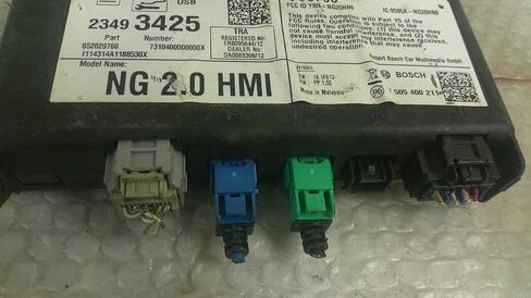 حزمة معلومات-GPS-tv تناسب 15-16 عامًا ومتوافقة مع ATS Canyon Tahoe Colorado Impala 23493425 in Kuwait