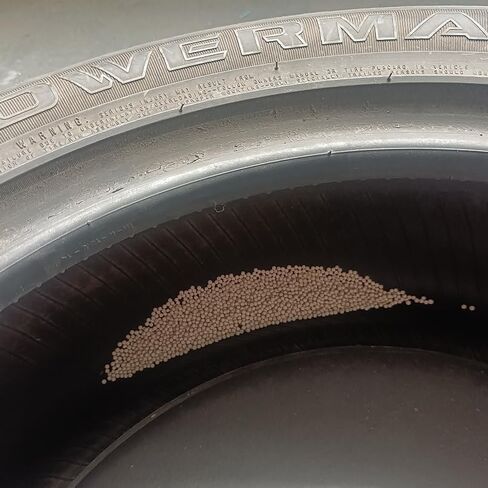 Tire Balancing Beads for Trucks 2.5-3mm Ceramic Beads, 8oz Packs of 4 - Automatic in Kuwait