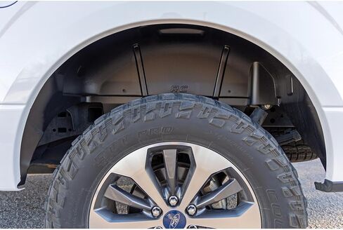 بطانات العجلات الخلفية للبلد الخشن لسيارة Ford F-150 (2015-2020) - بطانات حاجز خلفي شديدة التحمل للحماية من الطين والحطام، صنع في الولايات المتحدة الأمريكية in Kuwait