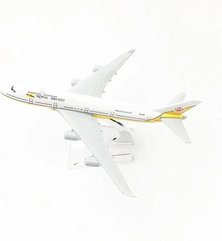 Miniature Scale 1 400 Brunei Airlines Boeing 747 Aircraft Model Metal Simulation Airliner Alloy Static Flying Toy Game Kits in Kuwait