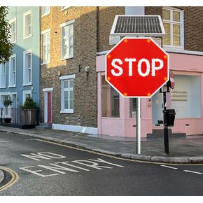 24" Solar LED Stop Sign - Heavy Duty Aluminum Octagon Traffic Sign, Blinking LED, Rust-Proof Metal Frame, IP65 Waterproof, Easy Installation for Road Safety in Kuwait