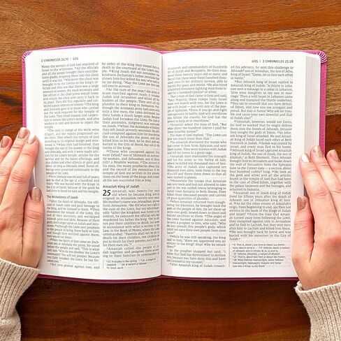 SacredBound شخصية NIV الكتاب المقدس ذو الطباعة الكبيرة - جلد وردي ناعم | اسم محفور، سهل القراءة 11 نقطة، هدية مسيحية رفيعة وخفيفة الوزن (الاسم فقط) in Kuwait