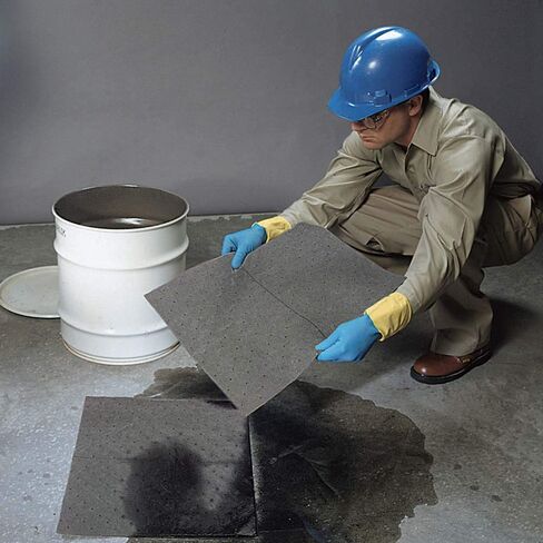 Universal Defender Absorbent Mat Pad, Lightweight, Polypropylene, 19" x 15" (L x W), Gray, Pack of 200 (GPB200S) in Kuwait