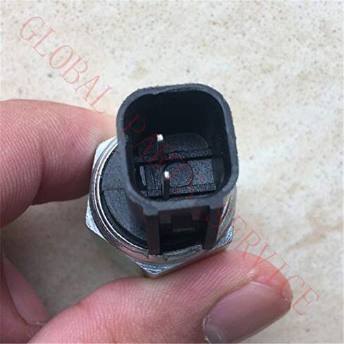 Reversing Lamp Switch Assy DG9Z-15520-A CM5Z-15520-B Back Up Lamp Switch XS4T-15520-AA XS4T-15520-AD CM5T-15520-AA 3S7T-15520-AA 30774465 31219025 in Kuwait