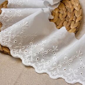 7 Yards White Cotton Lace Trim 3.5 Inch Wide, 100% Cotton Embroidered Eyelet Lace Ribbon for Sewing, Crafts, DIY, Vintage Scalloped Edge Fabric Trim in Kuwait