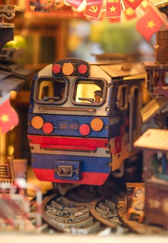 Vietnam DIY Miniature Kit - Hanoi Train Street Book Nook, Noodle House, Bahn Mi Cart - Tiny Diorama Building Kits, Craft Hobby Gifts for Teens and Adults in Kuwait