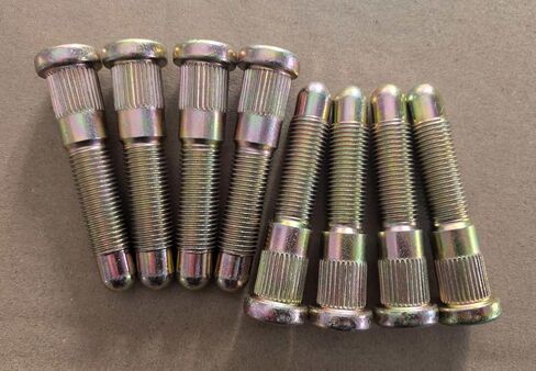 8 قطع M14x1.50 مسامير أمامية مسننة 610-643 11610692 بديلة لموديلات 2011-2025 شيفروليه سيلفرادو 3500 HD، GMC Sierra 3500 HD مع عجلات خلفية مزدوجة (DRW) in Kuwait