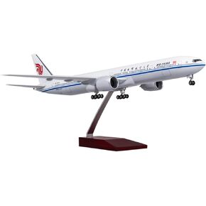 Miniature Scale 1:157 for Boeing B777 Airplane Model Civil Aviation Airliner Simulation Collectible Ornaments 47Cm Flying Toy Game Kits(with Light) in Kuwait