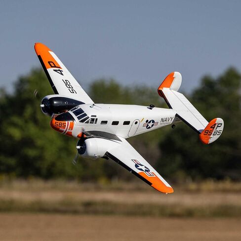E-flite RC طائرة Beechcraft D18/RC-45J 1.5m BNF Basic (جهاز الإرسال والبطارية والشاحن غير متضمن) مع AS3X+ وآمنة، EFL-3726 in Kuwait