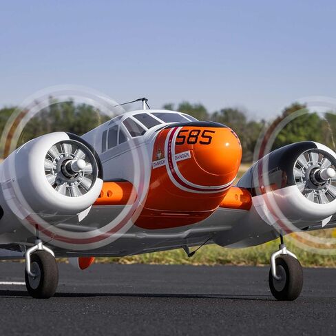 E-flite RC طائرة Beechcraft D18/RC-45J 1.5m BNF Basic (جهاز الإرسال والبطارية والشاحن غير متضمن) مع AS3X+ وآمنة، EFL-3726 in Kuwait