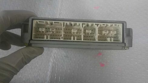 Engine ECM Electronic Control Module Fits 98 Sienna 89661-08010 8966108010 in Kuwait